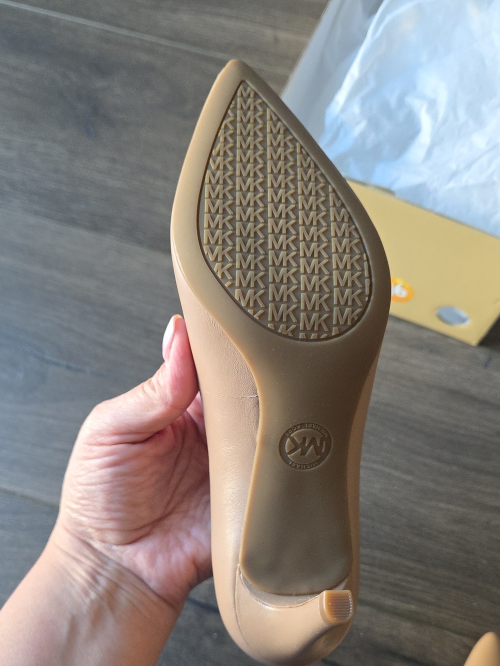 NEW MICHAEL KORS | Dorothy Flex Classic Heels - Picture 4 of 6